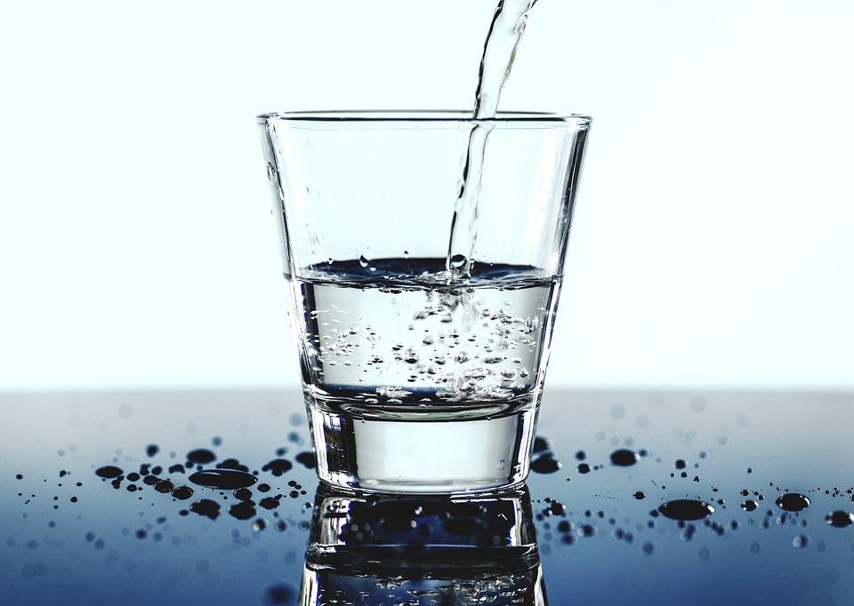 Woda alkaliczna